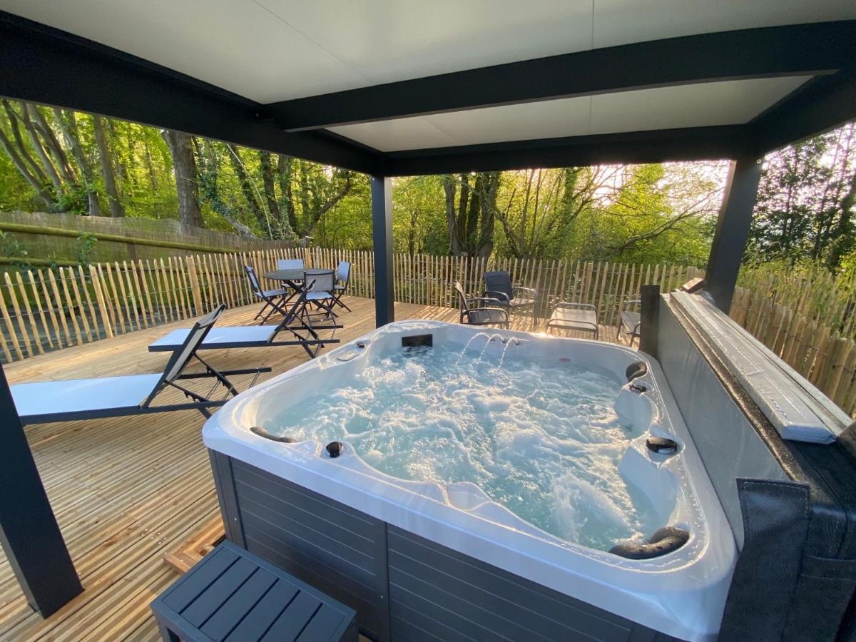 Ferienwohnung Domaine Du Gros Chene - Terrasses Avec Jacuzzis Privatifs Ablon Exterior foto