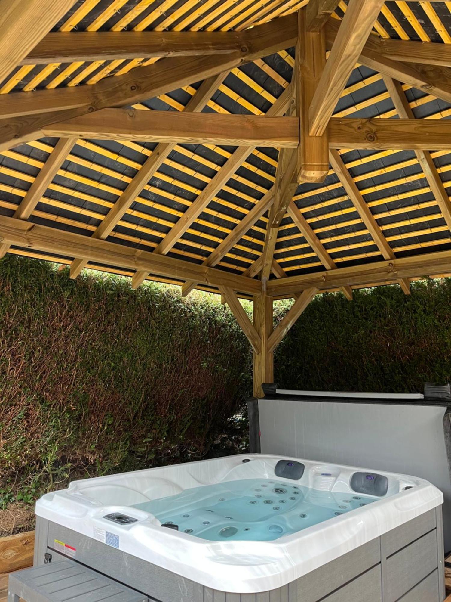 Ferienwohnung Domaine Du Gros Chene - Terrasses Avec Jacuzzis Privatifs Ablon Exterior foto