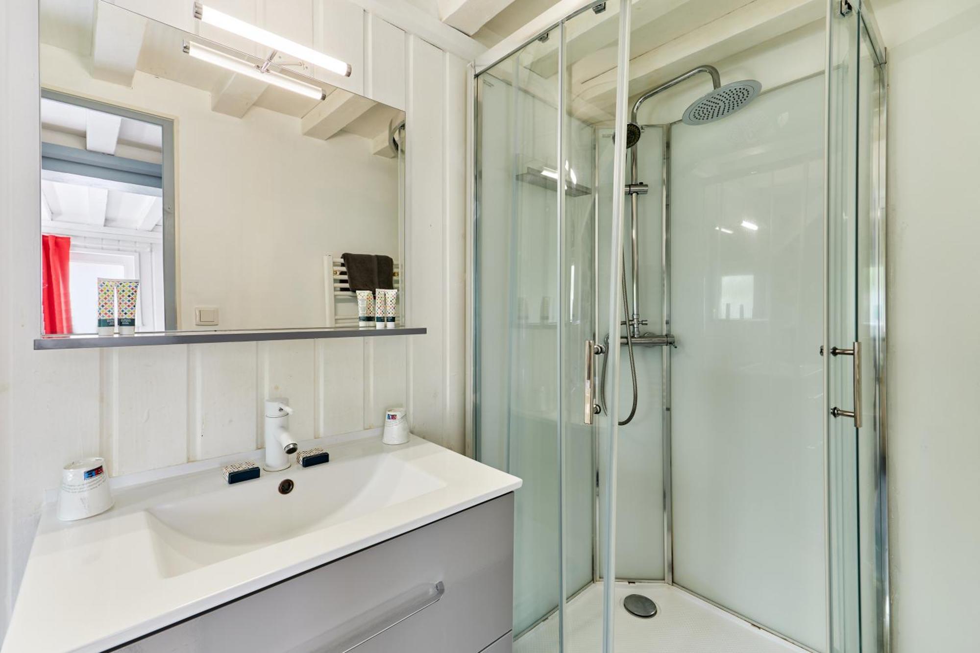Ferienwohnung Domaine Du Gros Chene - Terrasses Avec Jacuzzis Privatifs Ablon Exterior foto