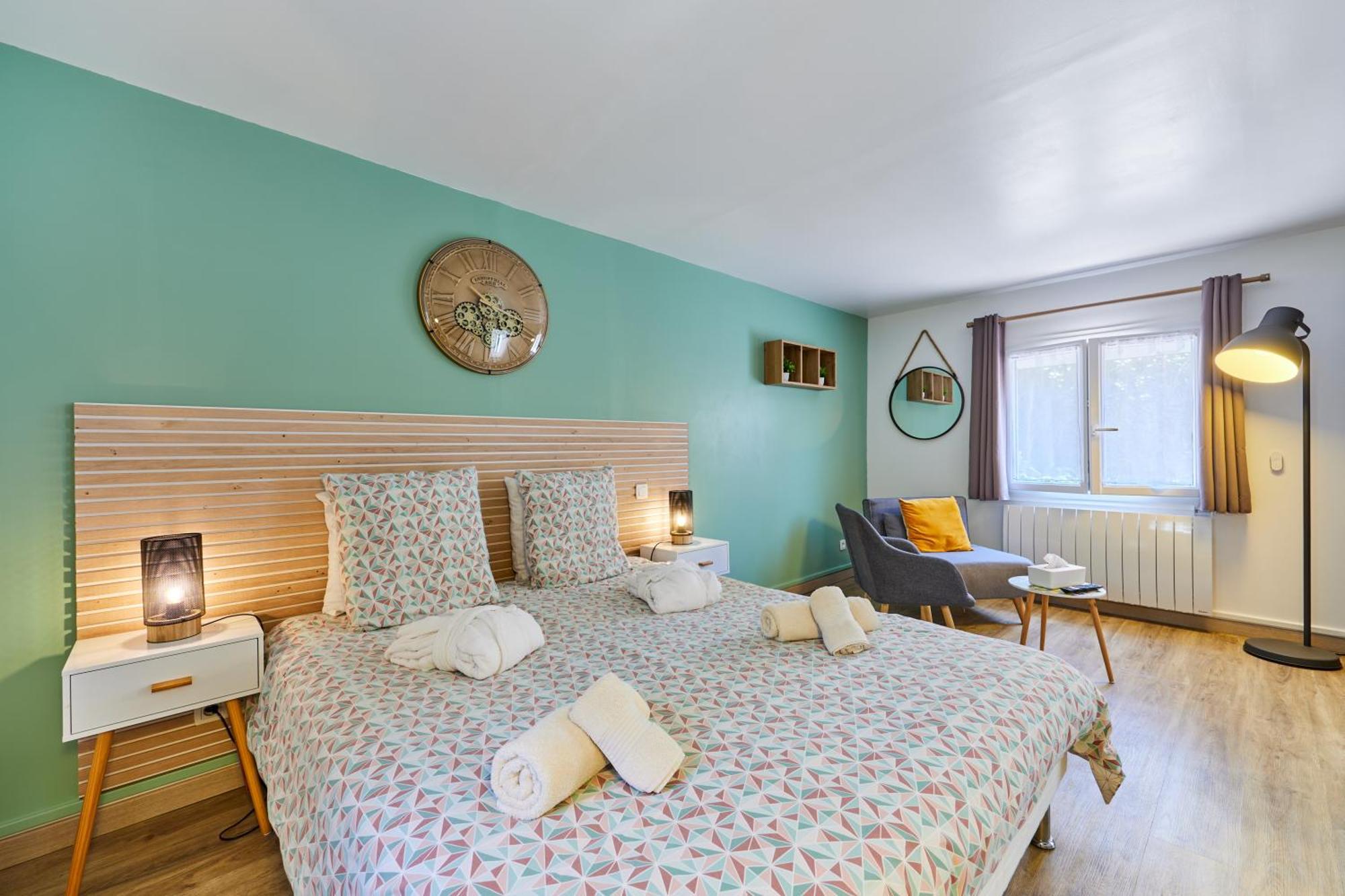 Ferienwohnung Domaine Du Gros Chene - Terrasses Avec Jacuzzis Privatifs Ablon Exterior foto